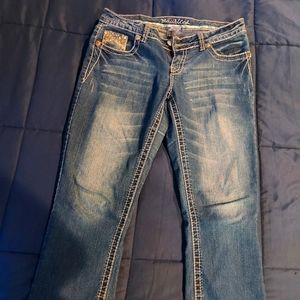 Womens size 9/10 Maurices crop jeans